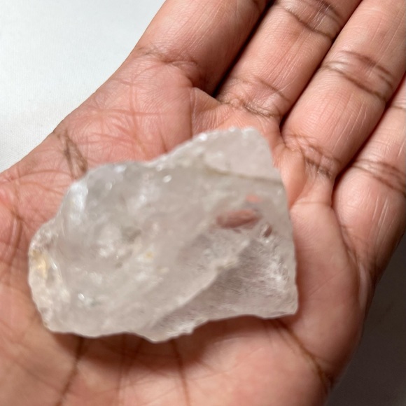 2 Clear Quartz Crystals - Picture 3 of 4